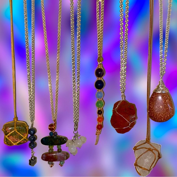 Set of 8 NEW Genuine Gemstone Pendants With Assorted Settings & Necklaces - Picture 2 of 14